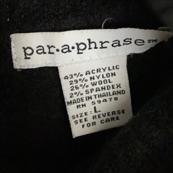 Paraphrase Turtleneck - Picture 3 of 3